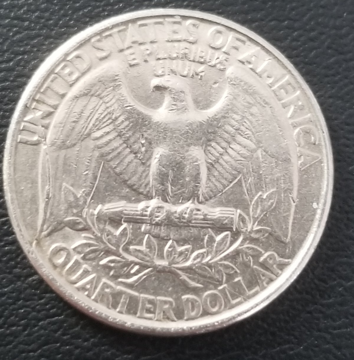 Been-Floating-Around-Since-94.-Is-This-Called-A-Bisecting-Die-Crack?--1994-P-Quarter