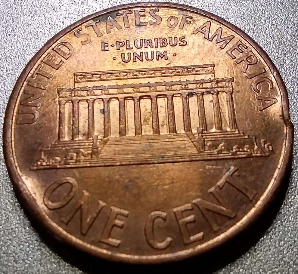1999-P-Cent-Crooked-Columns?-Gas-Bubbles?-Die-Scratch?-Neat!