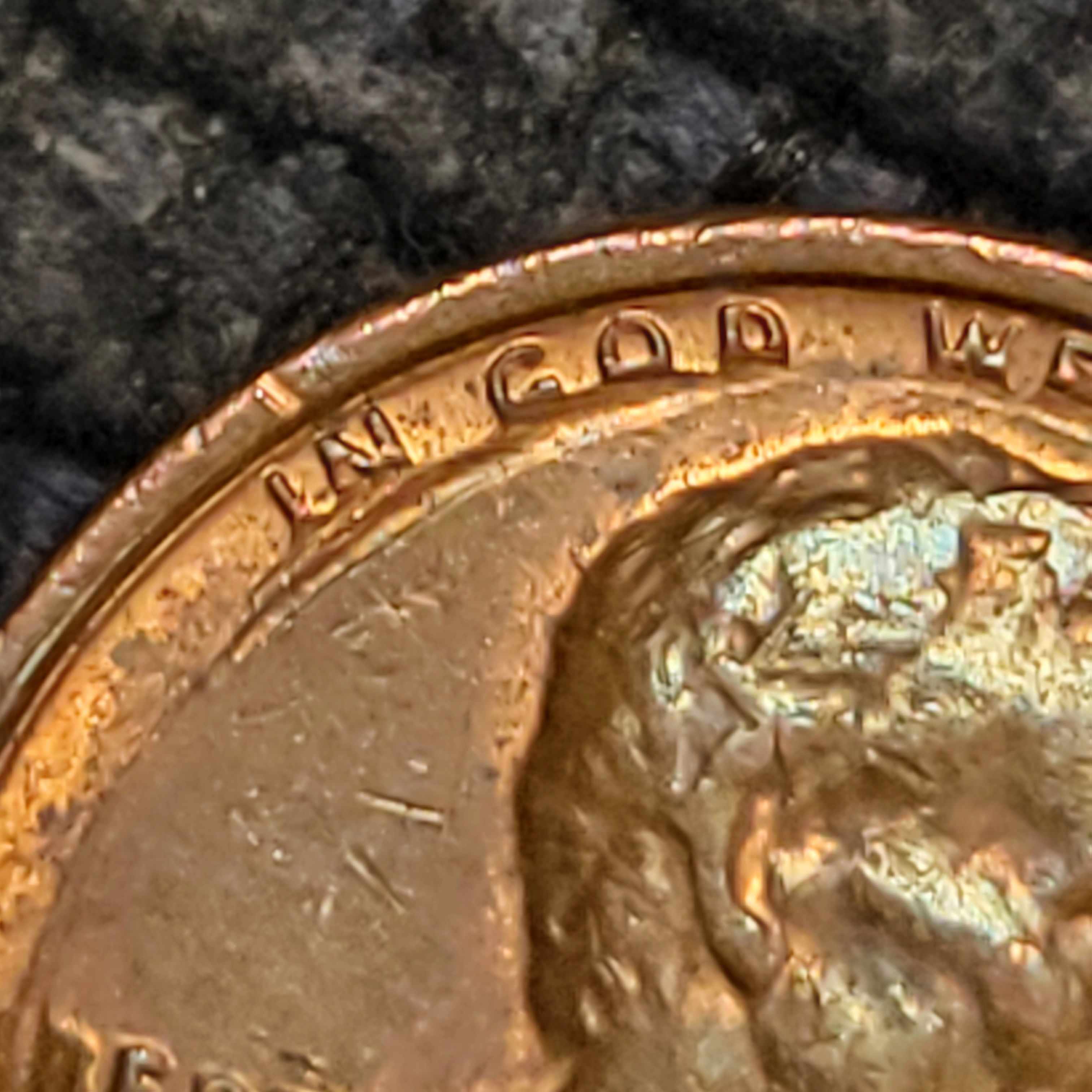 Can-Anyone-Identify-What-Exactly-Is-Going-On-With-This-1973-Penny?