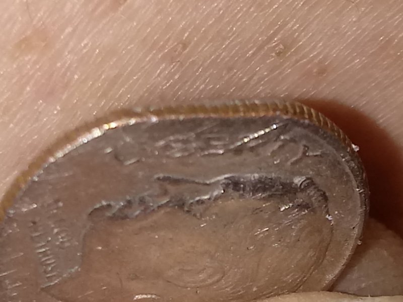 2005-D-Dime-Never-Seen-This-Before-Please-Help!