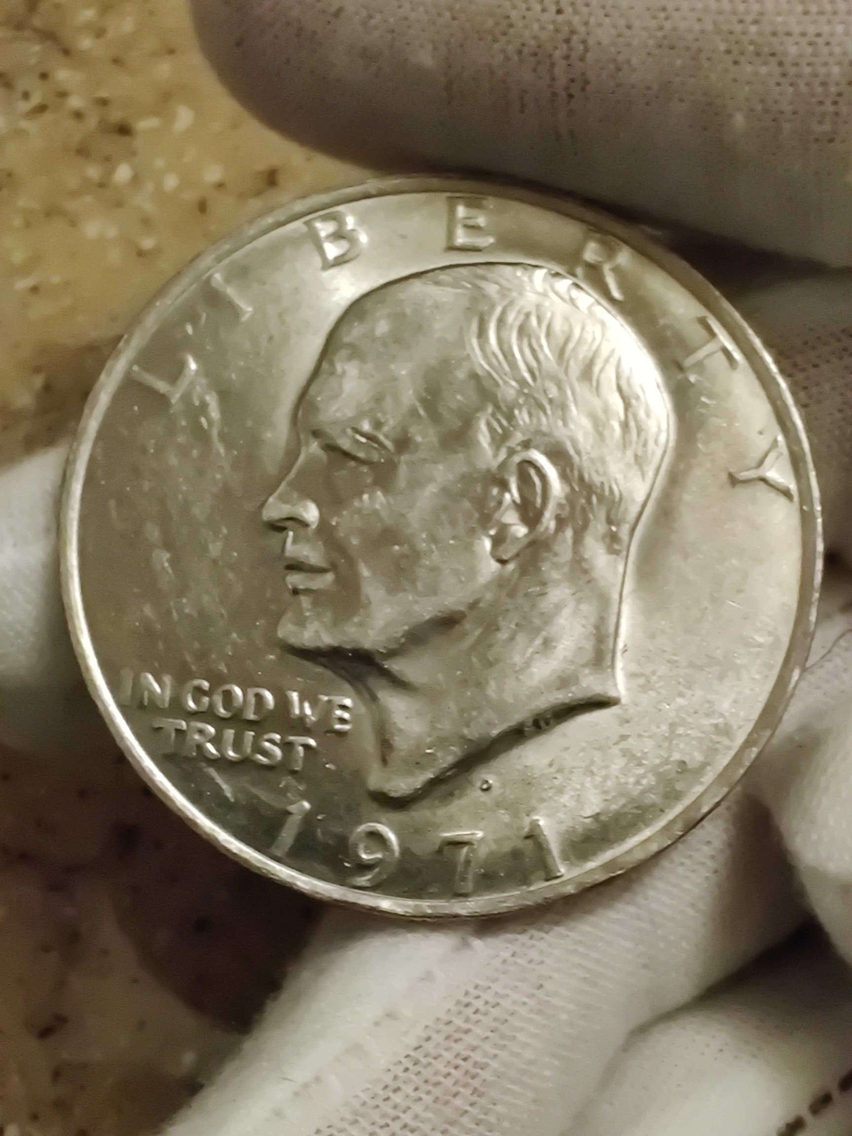 1971-D-Ike-Dollar-Rim-Error?