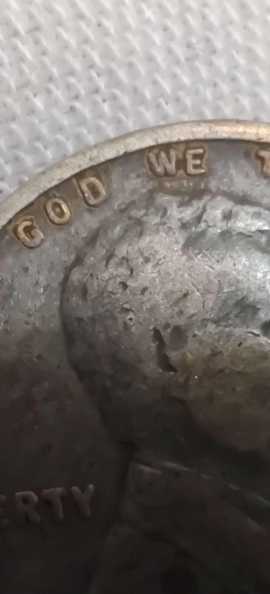 1919-Wheat-Penny-On-Dime