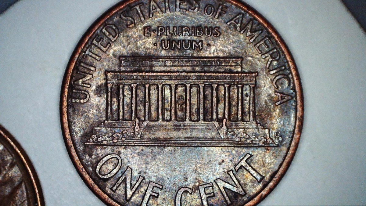 Interesting-1995-Lincoln-Memorial-Cent