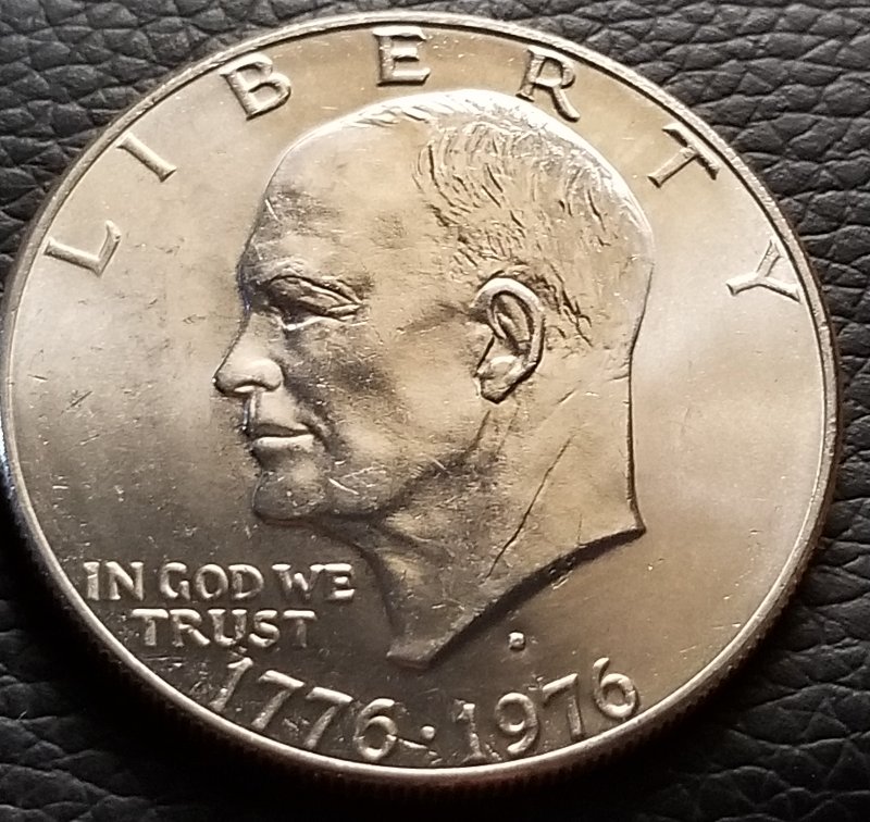 Bicentennial-Ike-Dollar---Partial-Collar