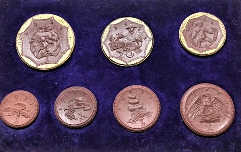 100-Coins-From-100-Different-Countries-In-100-Different-Years-Game-20th-Century-Edition