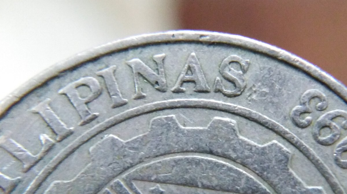 1998-Philippine-1-Piso-Coin.-Would-This-Be-Considered-A-DDR-Or-Just-MD?