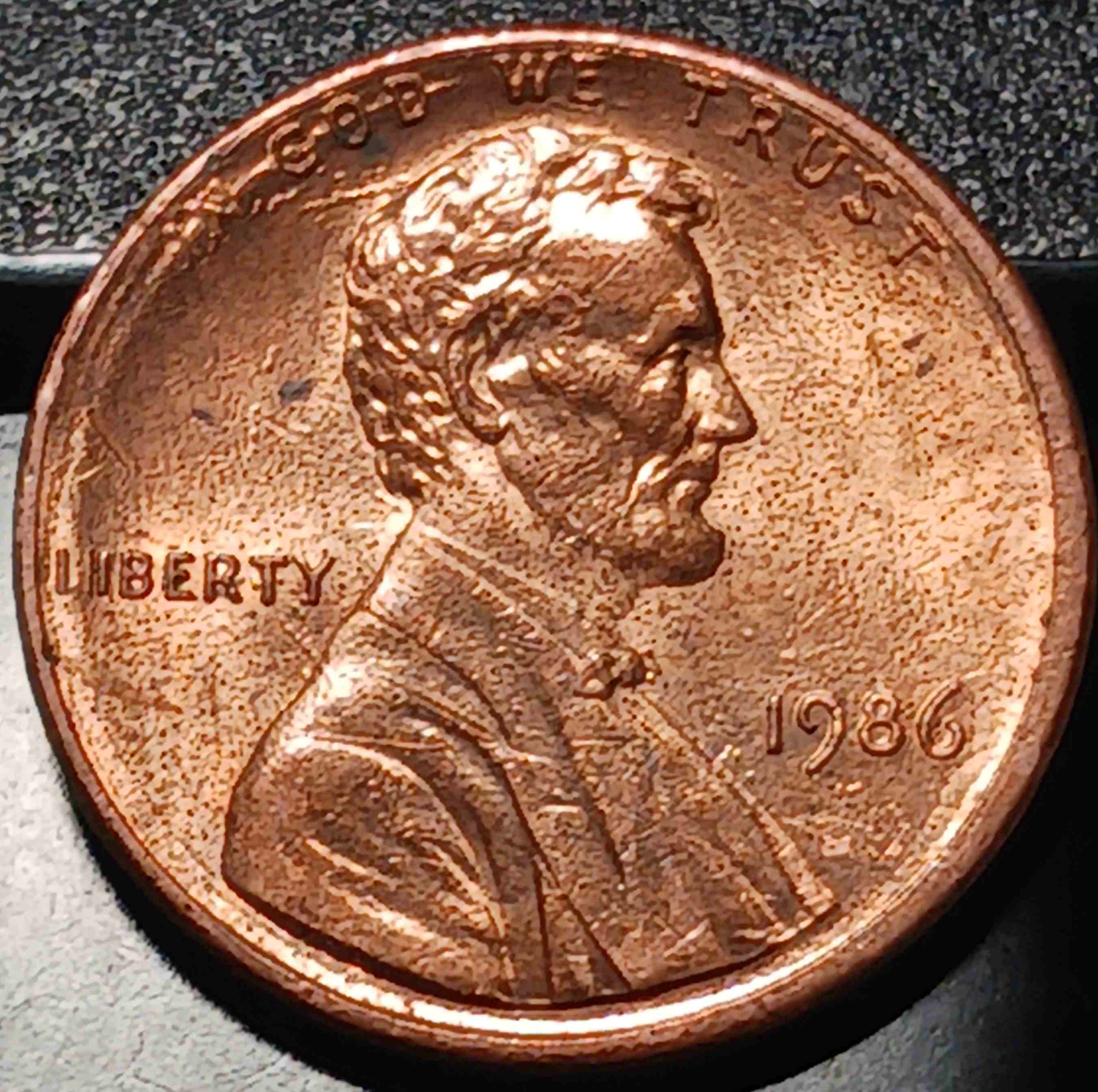 1986-Lincoln-Cent.--What-Going-On-With-The-Top-Edge