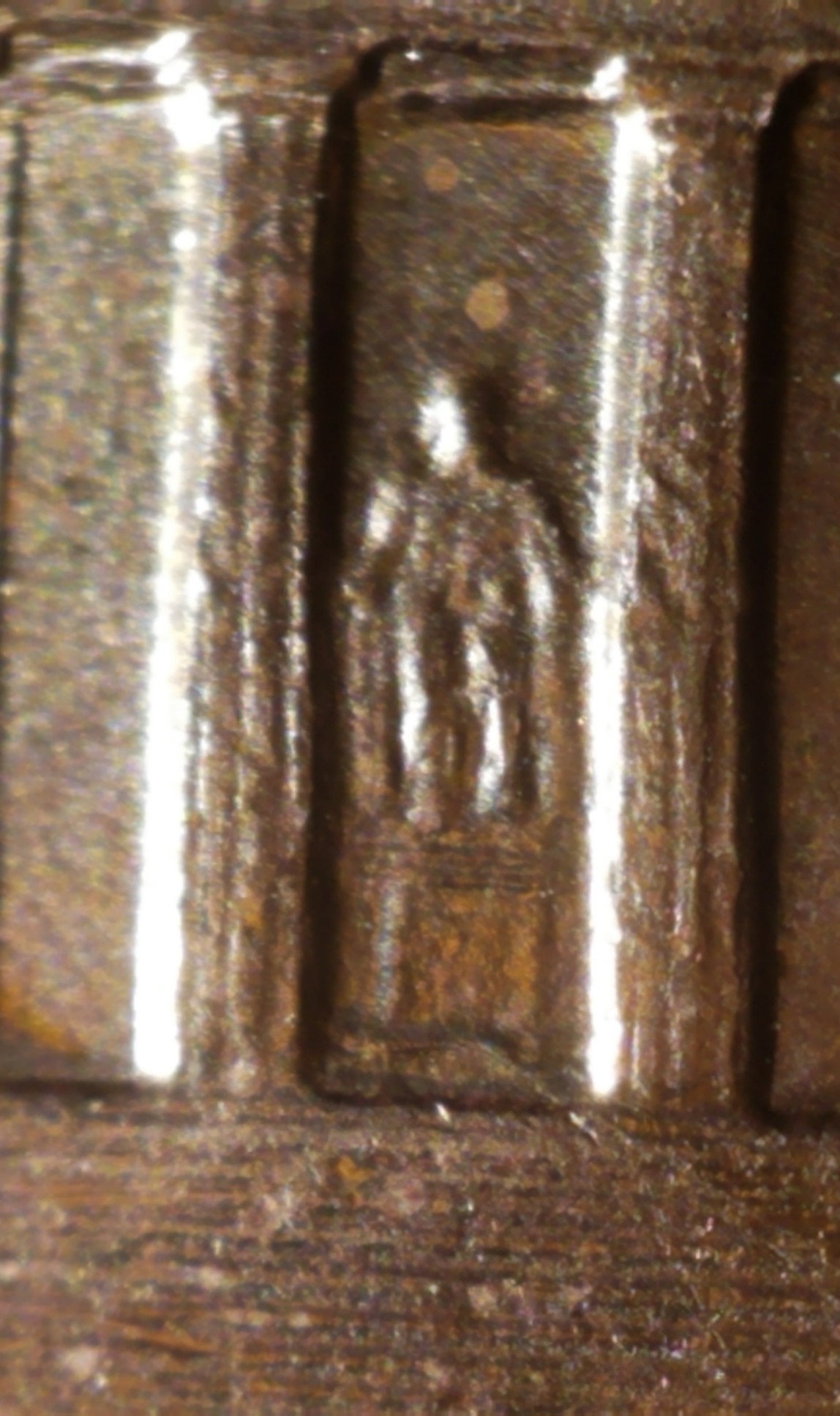 1974-LMC..-Doubling-On-Statue?