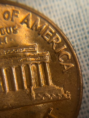 1972-D-Lincoln-Cent,-Memorial-Is-Crooked-Or-Risen--Or-Flattened-Not-Sure-At-All