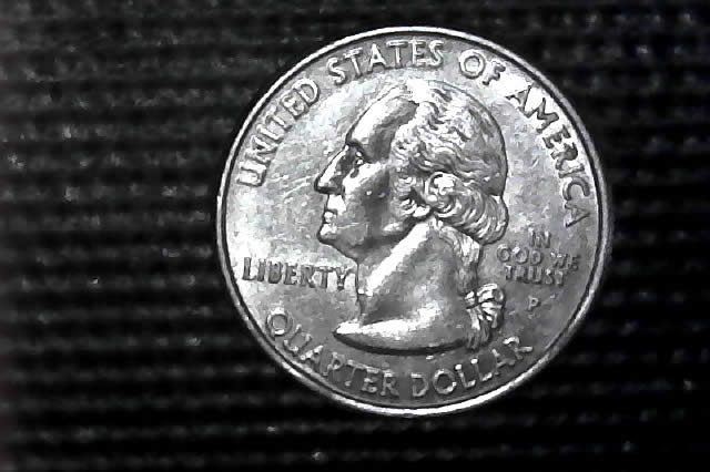 Edward-Scissors-Hand--House-&-Ghost-Riders-Horse---2001-Kentucky-Quarter