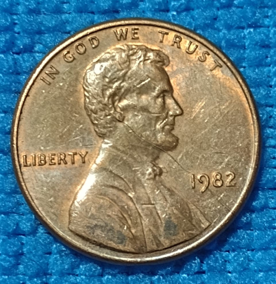 1982-Small-Date-Copper-LMC!