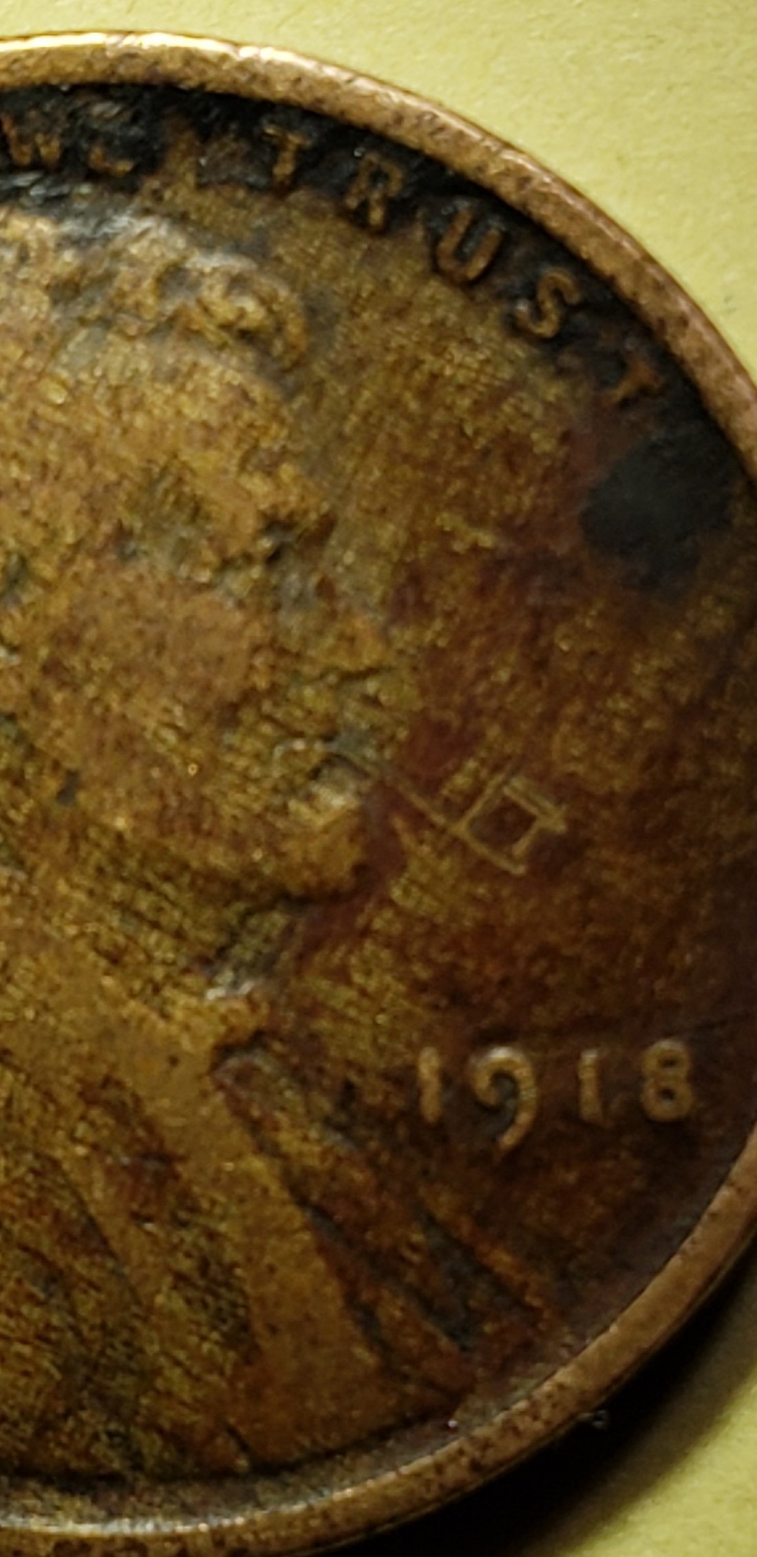 1918-Wheat-Penny,-Lincoln-Smoking-Pipe?