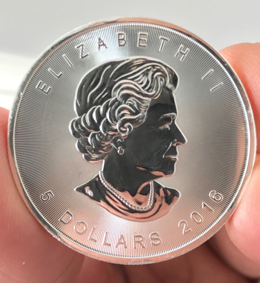 2016-5$-Canadian-Silver-Maple-Leaf-Error?-Help.