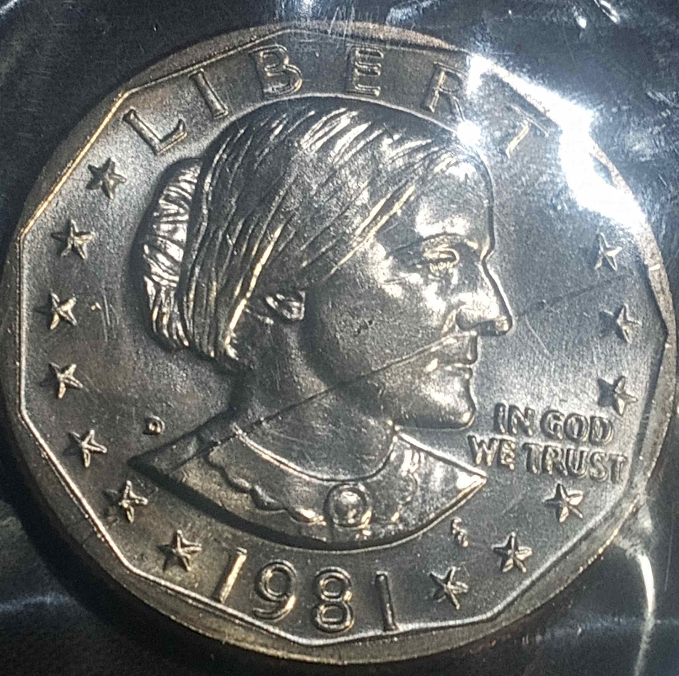 Uncirculated-SBA-Dollar-In-Intact-Mint-Cellophane-With-Mystery-Scratch