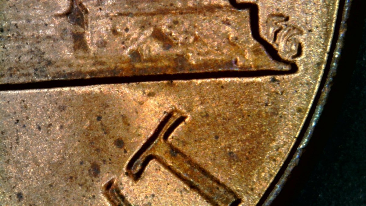 1983-D-DDO/R-Possible...my-Scope-Is-Really-Cheap-So-Photos-Are-Not-Perfect.