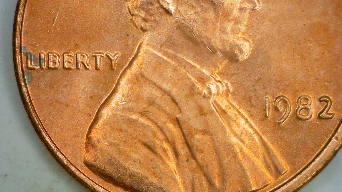 1982-Lincoln-Cent-Copper-Help-With-Possible-Die-Variety-Or-Not,-Please-Help