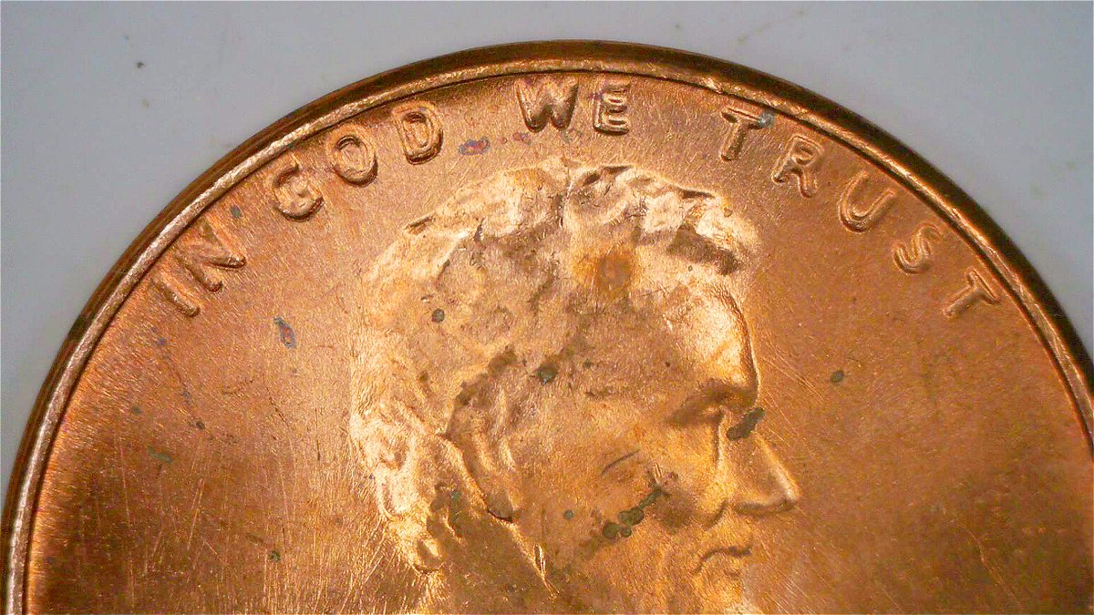 1982-Large-Date-Copper-Looks-Like-DDO-But-I-Seem-To-Be-Seeing-Things