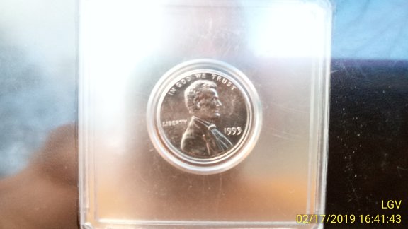 1942-D-Lincoln-Penny-Silver,-Aluminum,-Or-?