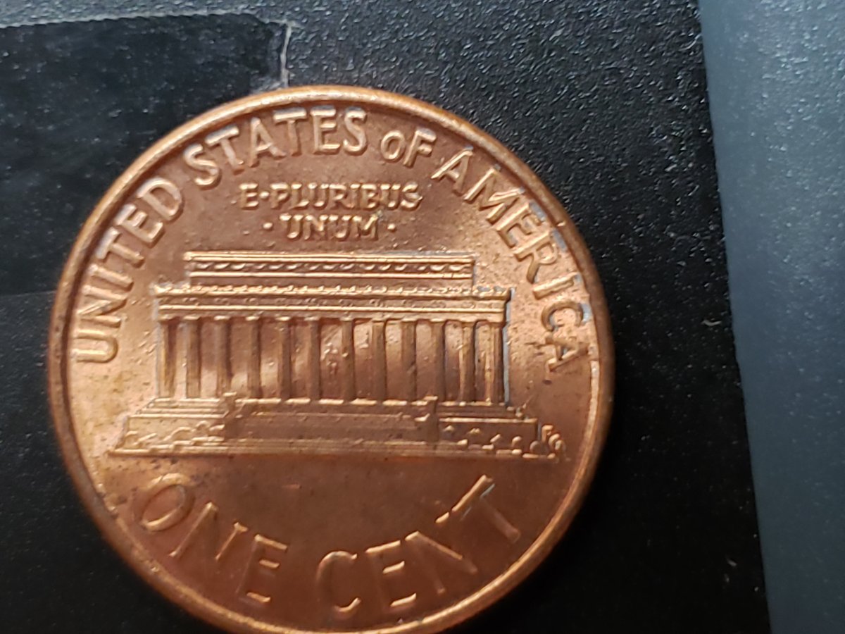 This-1989-D-Penny-Has-Me-A-Little-Confused!