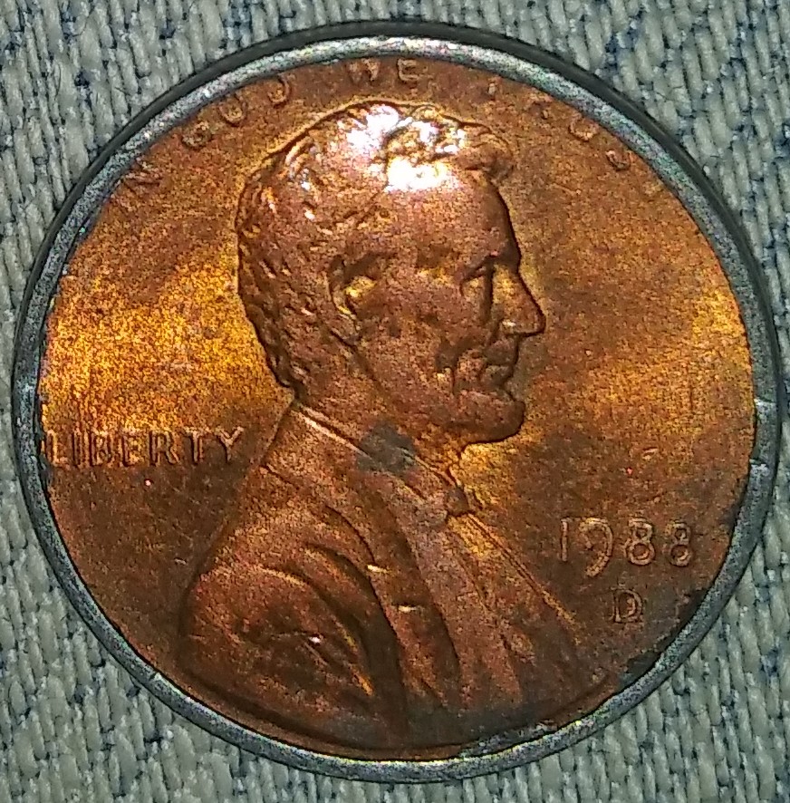 I-Found-A1988-Lincoln-Penny-With-A-Thick-Silver-Rim,-Is-It-An-Error-Coin?