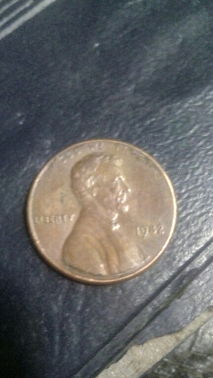 1982-Cent-No-Mint-Mark-Large-Or-Small?-And-What's-Is-Supposed-To-Weight?