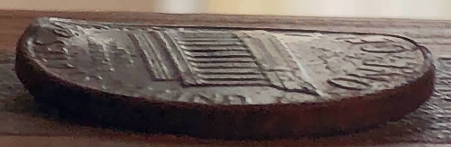 Strange-Memorial-Lincoln-Penny-Shape-Interesting-To-See
