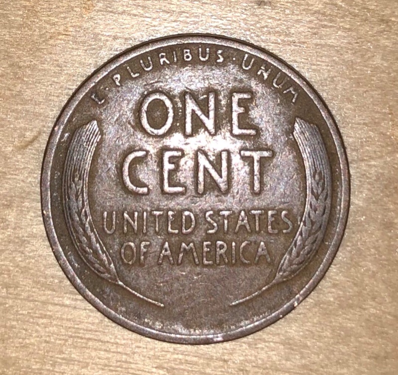 Help---Is-This-1920-Wheat-Penny-An-Error-Coin?-Spacing