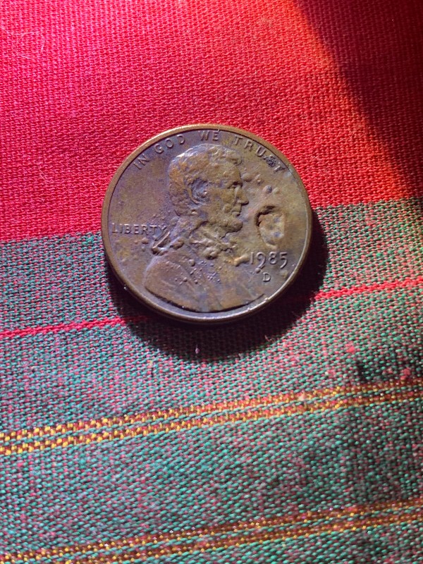 1985-D-LMC-Found-Something-Interesting.