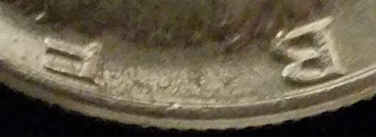1974-P-Kennedy-Half-Dollar-Collar,-DDD-Or-Finger?-1983-P-Kennedy--Clash
