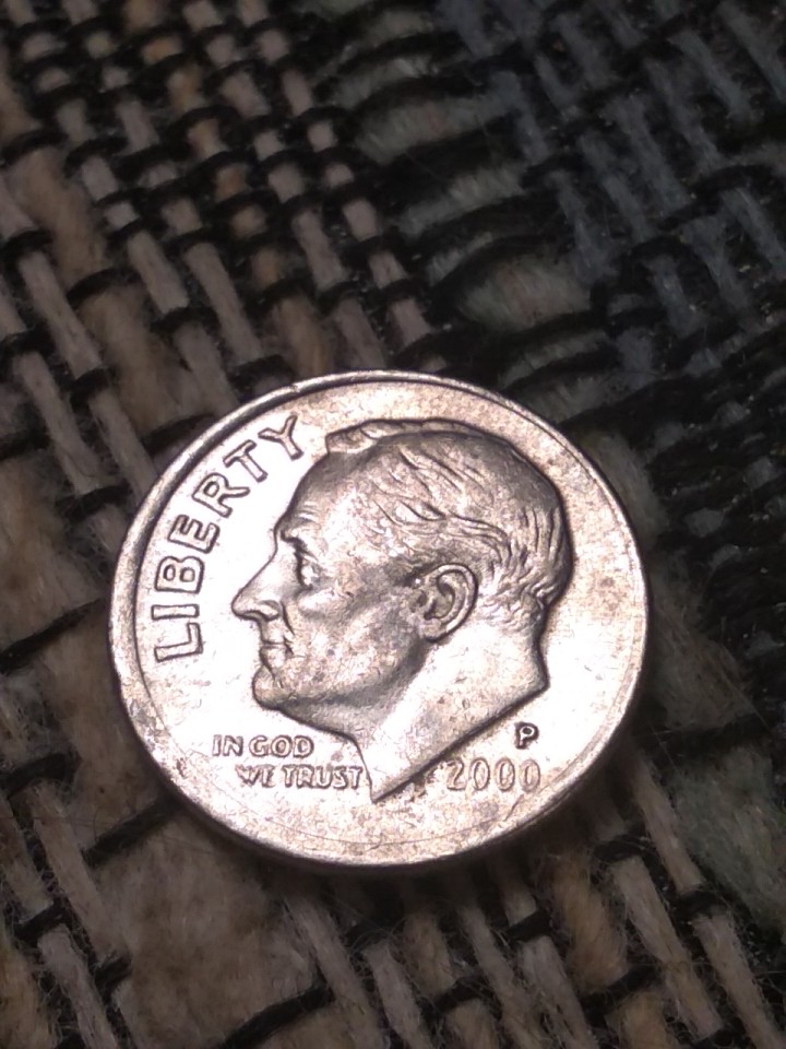 2000-P-Dime-With-Die-Adjustment-Strike-Error?