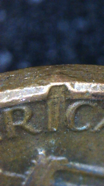 1983-Lincoln-Memorial-Cent---PMD-Or-Strike-Through?