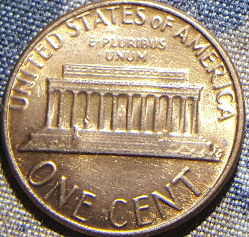 Why-Does-This-1982-Copper-Have-A-Globbed-Up-FG
