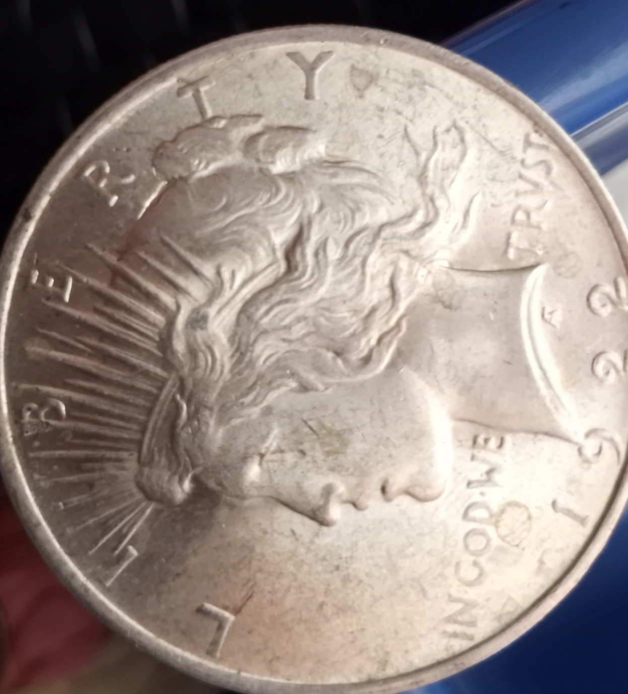 Cracked-Die-On-1922-Peace-Dollar