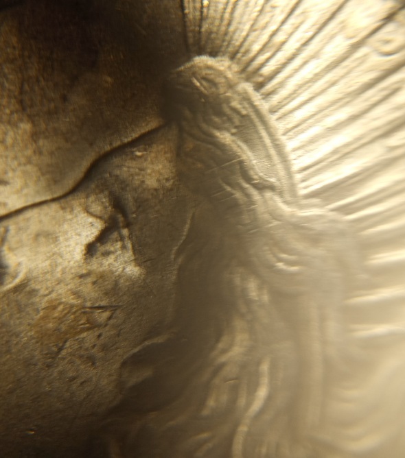 Cracked-Die-On-1922-Peace-Dollar
