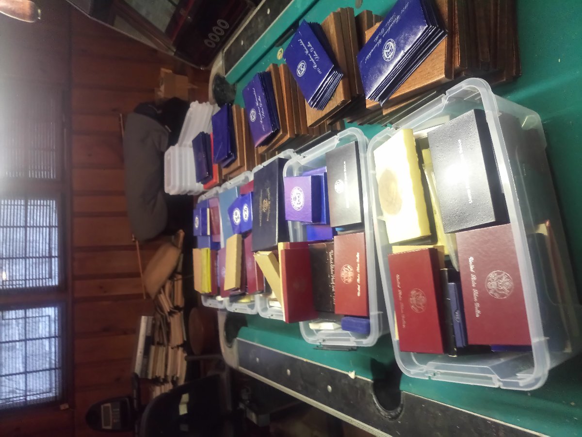 Need-Help!!!-Sorting-Through-Forty-Years-Of-Amassing.