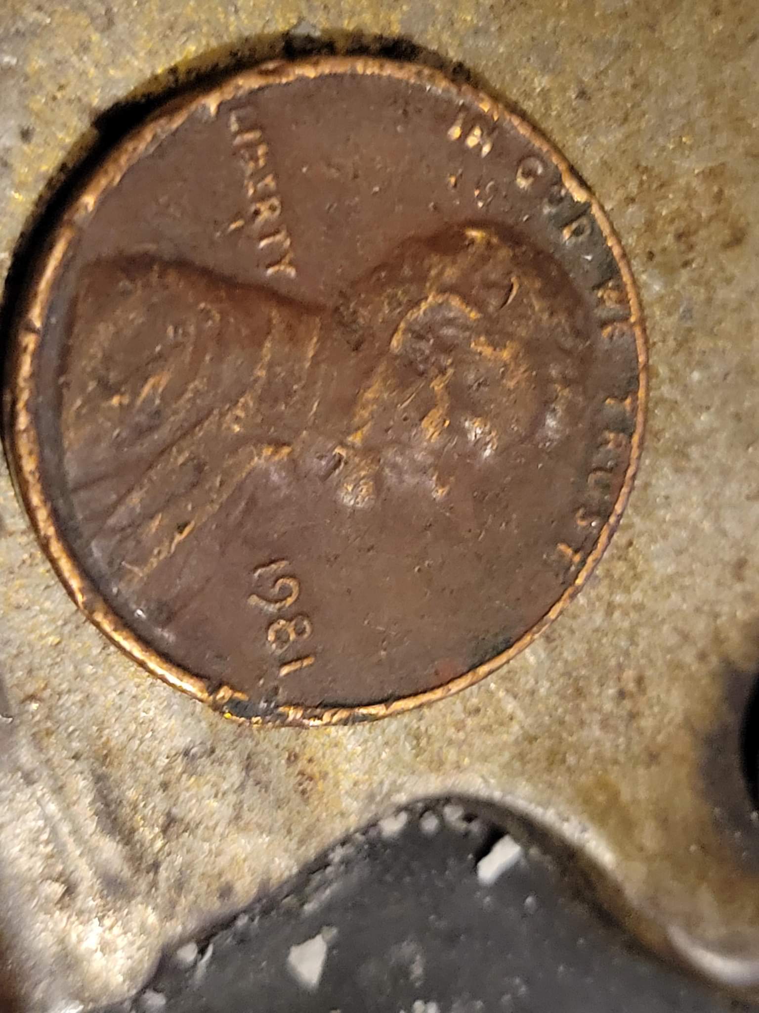 1980-Penny---I'm-New-To-Coins,-What-Has-Happened-Here?