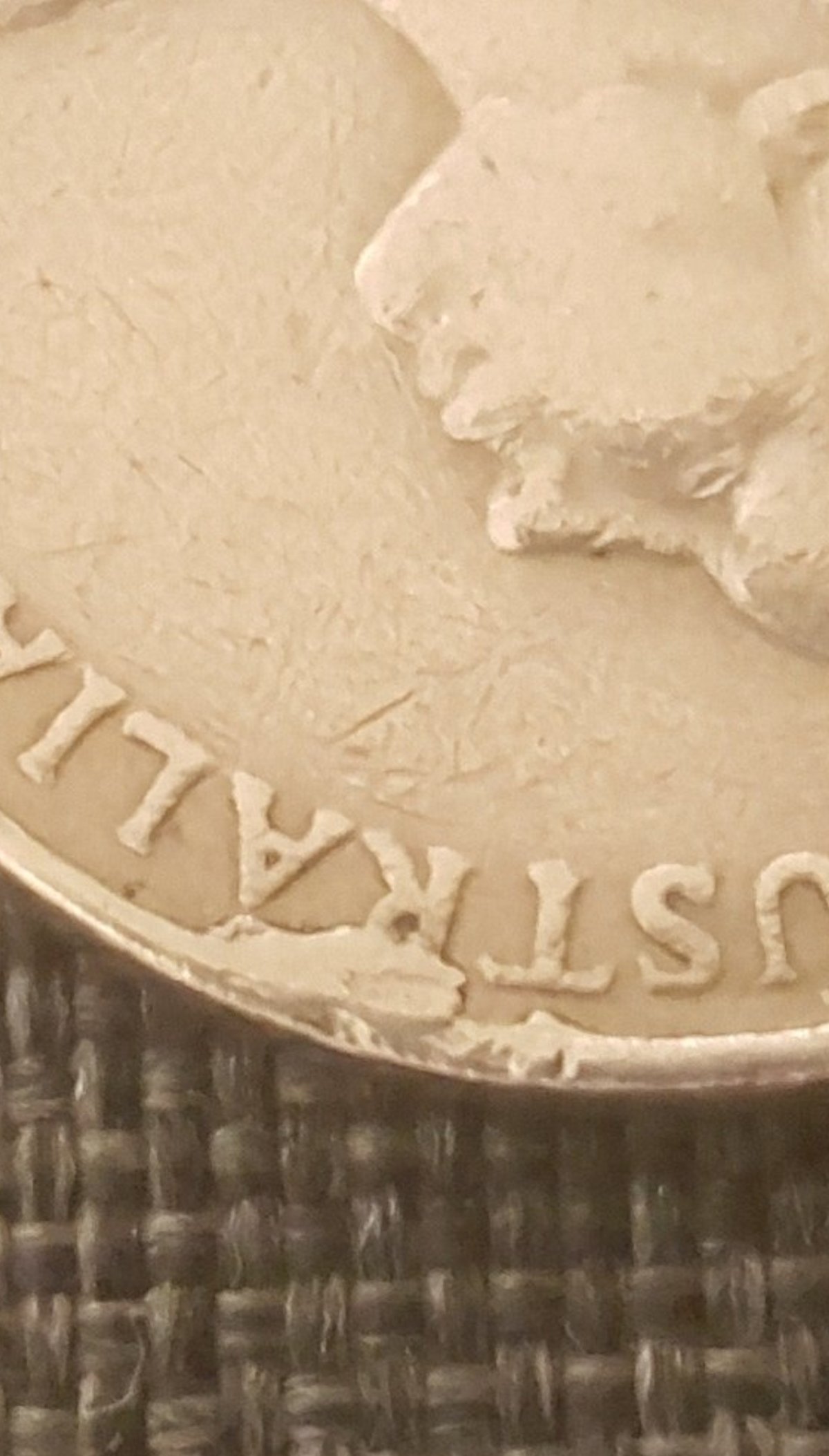 Found-Australian-1968-Cent.-With-Possible-Cud