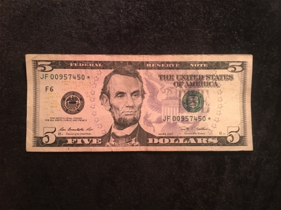 2009-$5-Bill-Star-Note,-Some-Rarity