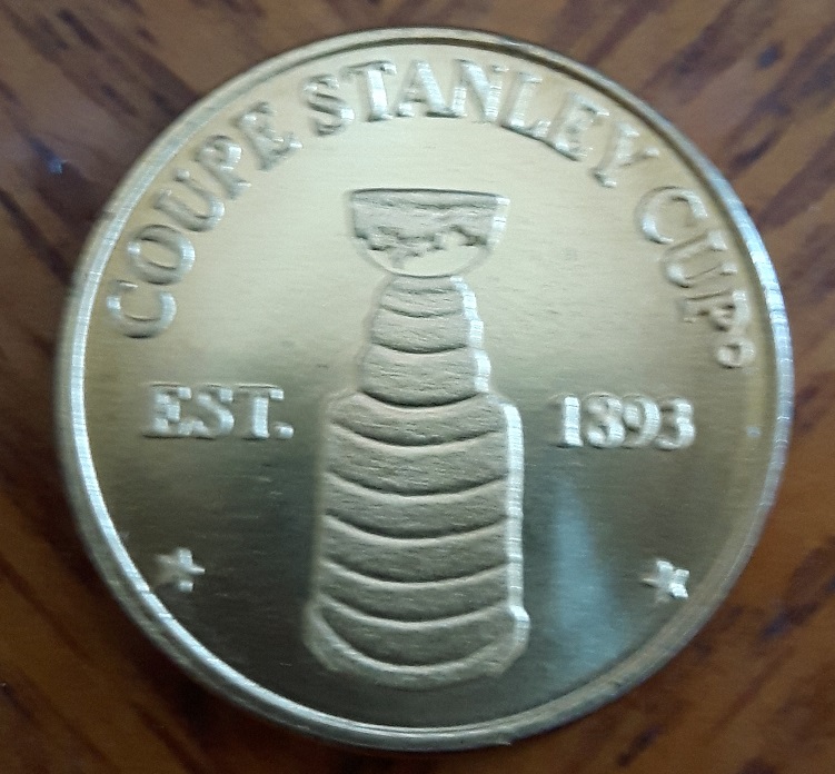 Toronto-Maple-Leaf-Gold-Colour-Token-?