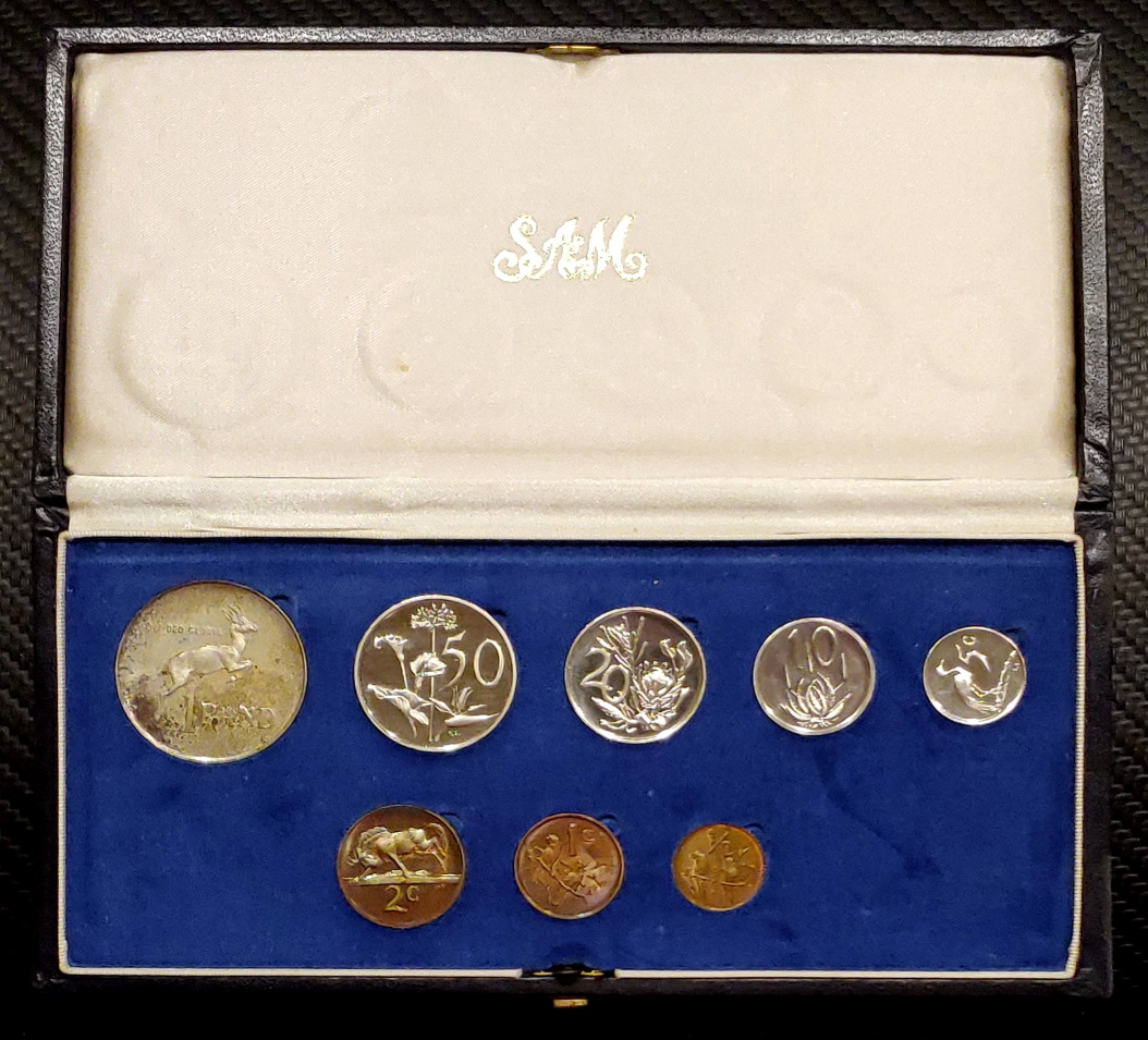 International-Birthyear-Set-Collection-Of-NumisƐd