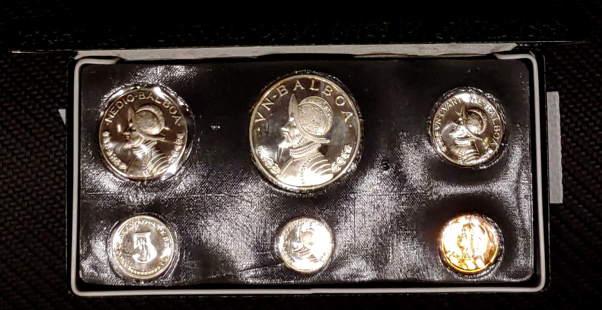 International-Birthyear-Set-Collection-Of-NumisƐd