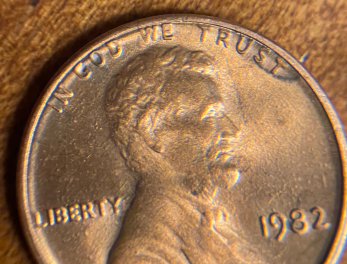 1982-Large-Date-Lincoln-Penny---Is-This-Deterioration,-Wear-Or-Error?-In-God-We-Trust-Up-Against-Rim