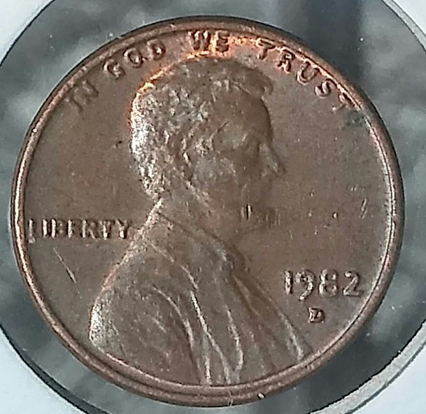 Need-Help-1982-D-Lincoln-Penny---Large-Date-Or-Small-Date-?