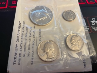 Damaged-Quarter-In-1965-S.s.-Mint-Set.-Both-Sides.-Looking-For-Info