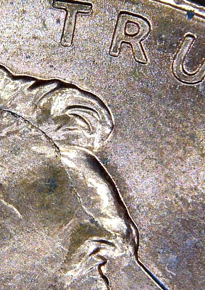 1999-LMC-Die-Crack-Through-Head