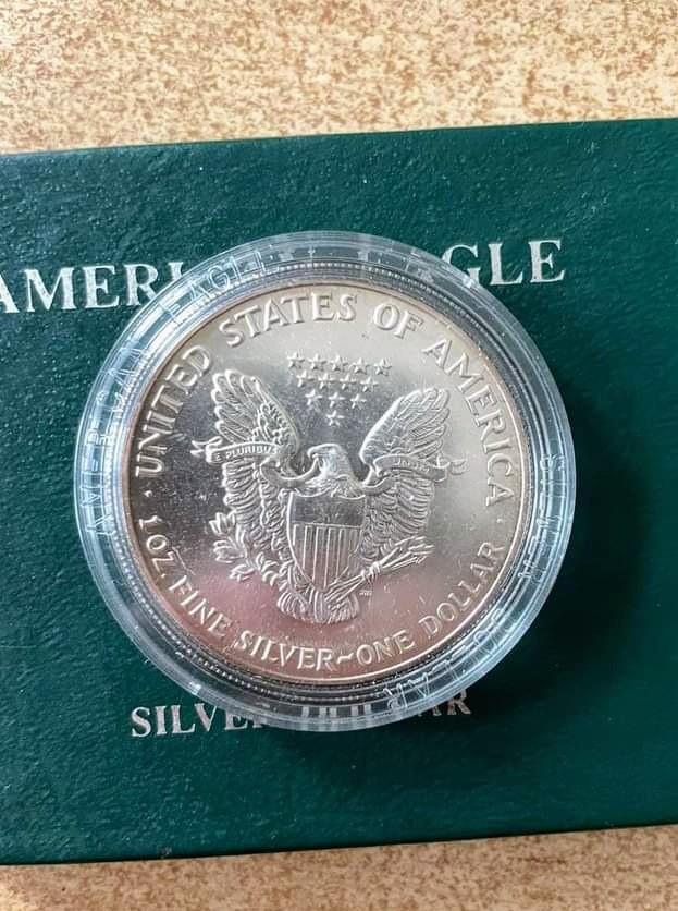 American-Eagle-Silver-Dollar-1992