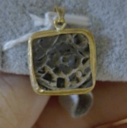 Crusader-Coin-With-A-Rose?