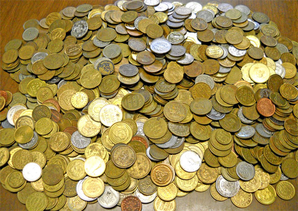 14-Pounds-Of-Generic-Tokens-/-Coins