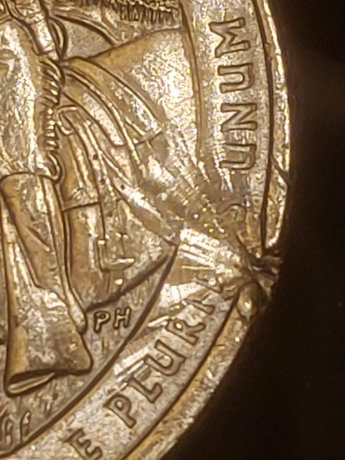2016-Roosevelt-Quarter-Shattered-Die?