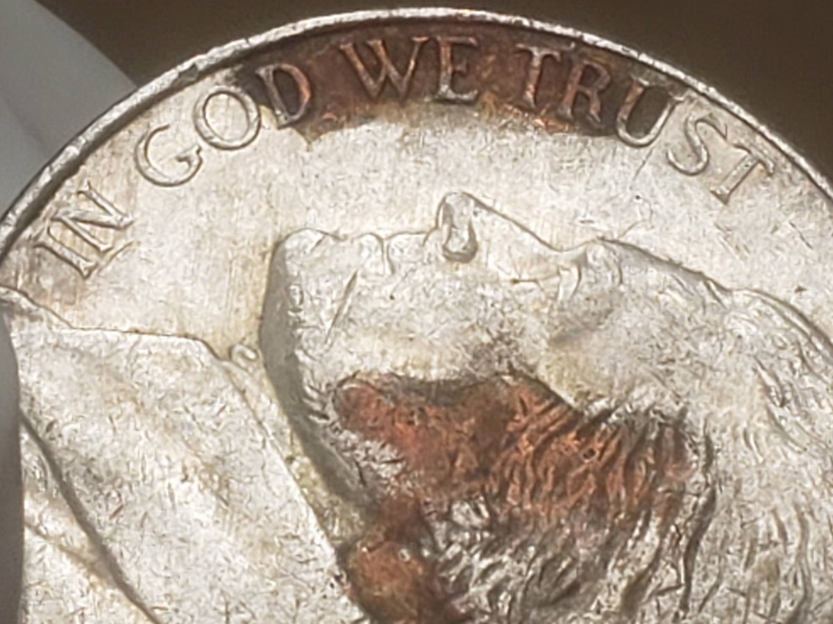 Need-Help-With-Identifying-2001-D-Nickel-With-Copper